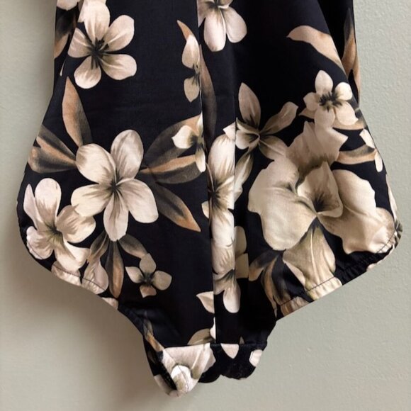 Miraclesuit Womens Size 12 One Piece Swimsuit Dark Floral Ruched Slimming - Picture 5 of 16